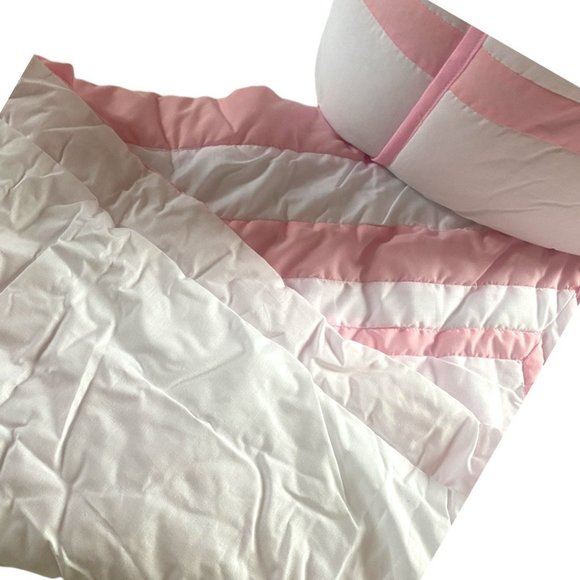 💋 4 FOR $50 / BABY'S PINK AND WHITE BASSINET SET (NEW) - Picture 4 of 7